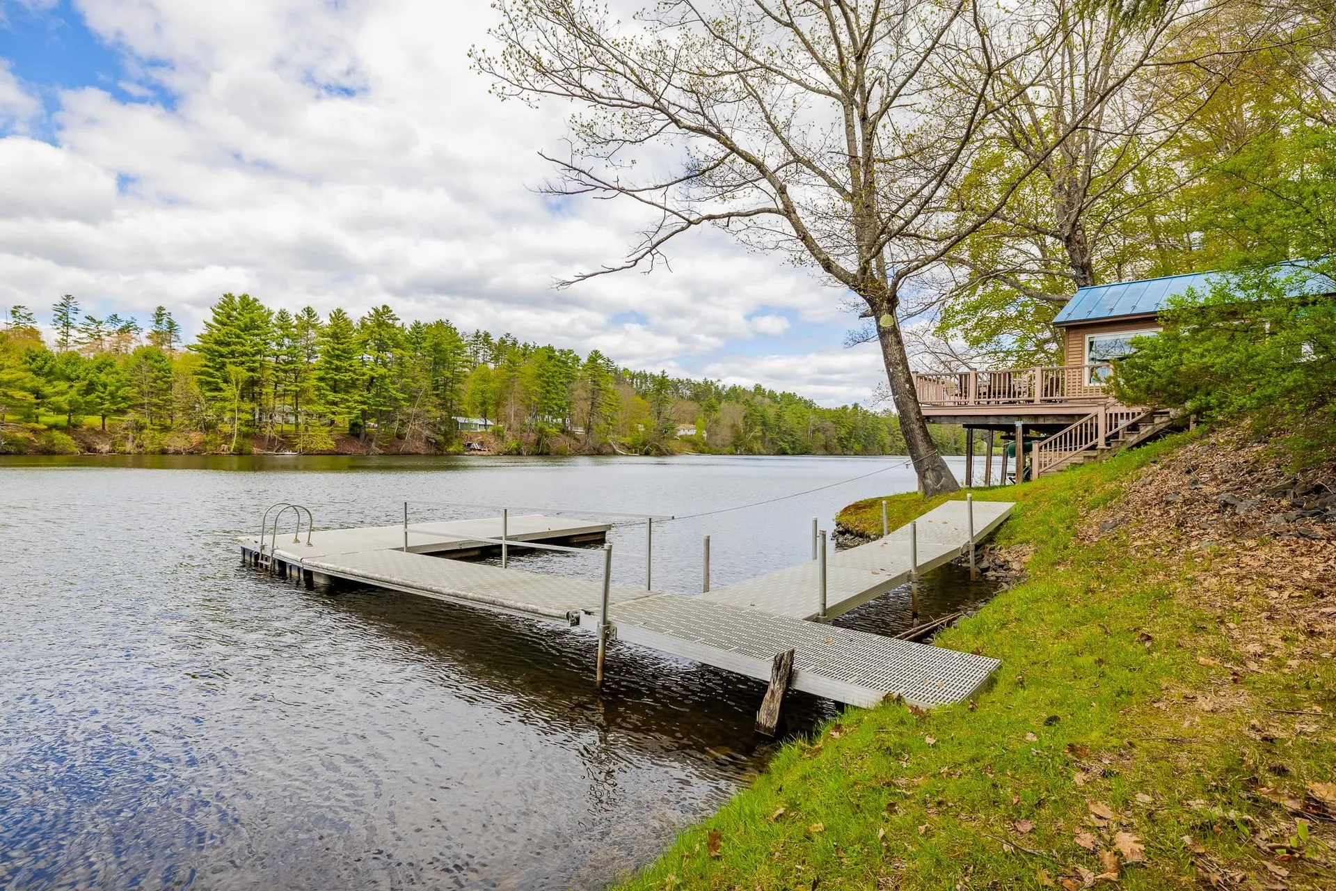 32 River Road Hanover NH 03755