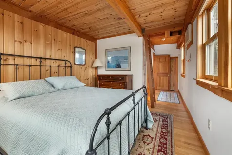 32 River Road Hanover NH 03755