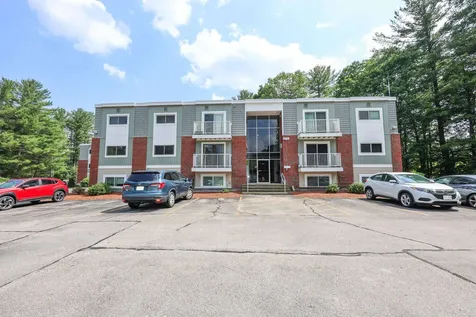 152 L Capitol Hill Drive Londonderry NH 03053