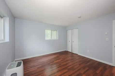 152 L Capitol Hill Drive Londonderry NH 03053
