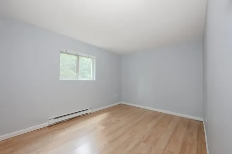 152 L Capitol Hill Drive Londonderry NH 03053
