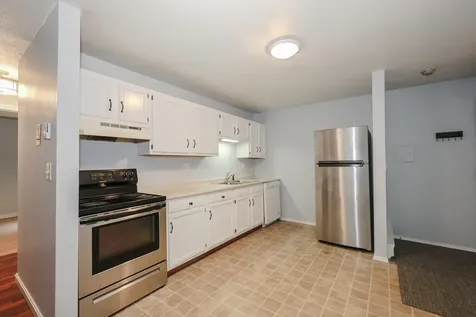 152 L Capitol Hill Drive Londonderry NH 03053