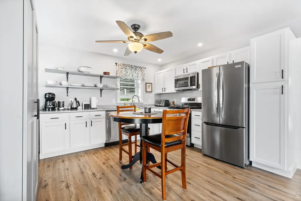 15 Hillcrest Drive Lebanon NH 03766