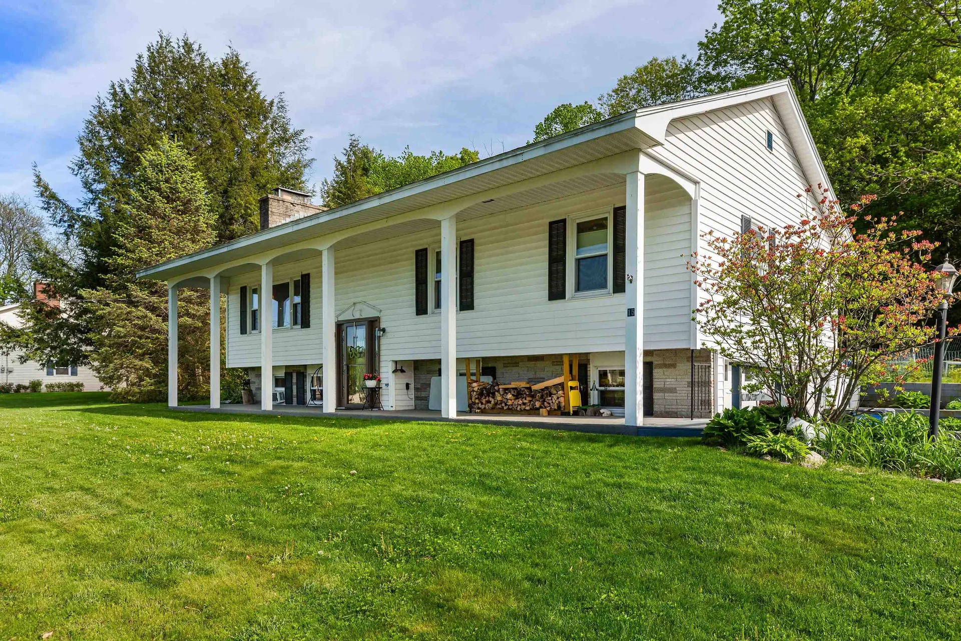 15 Hillcrest Drive Lebanon NH 03766