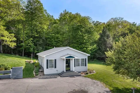 15 Hillcrest Drive Lebanon NH 03766