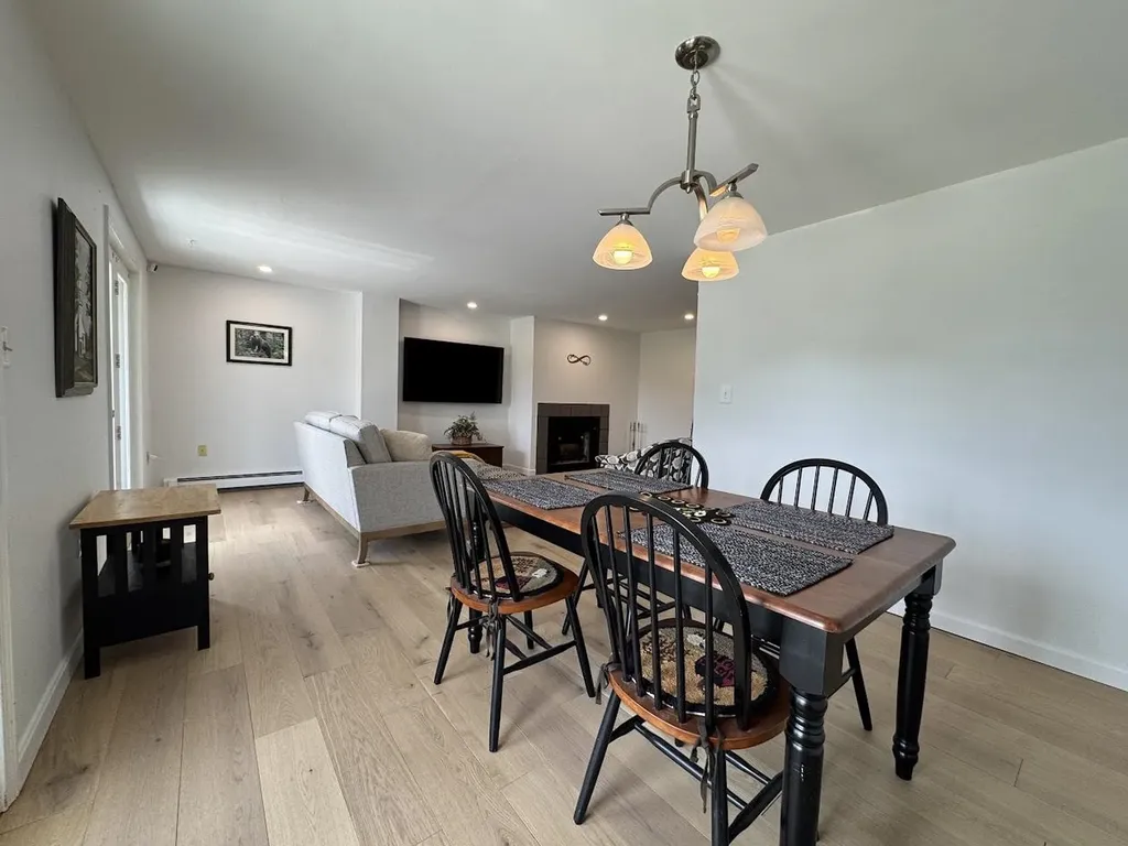 40 Collins Landing Road Weare NH 03281