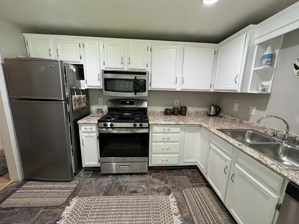 40 Collins Landing Road Weare NH 03281