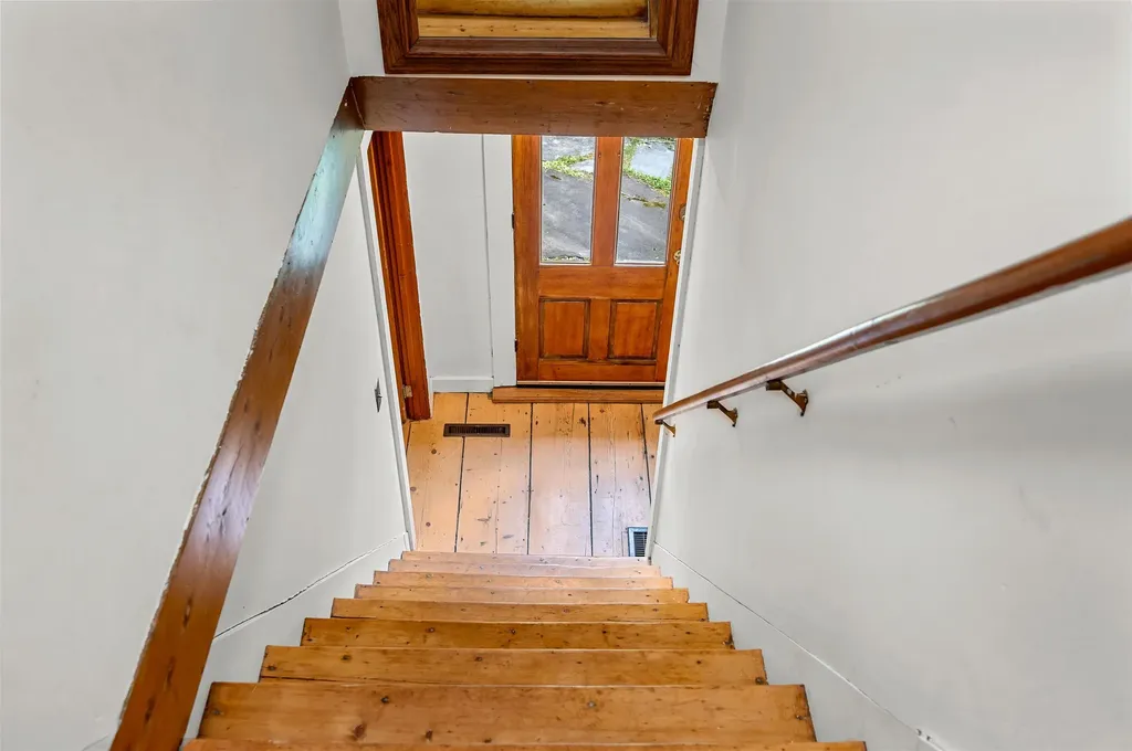 2818 Route 65 Brookfield VT 05036