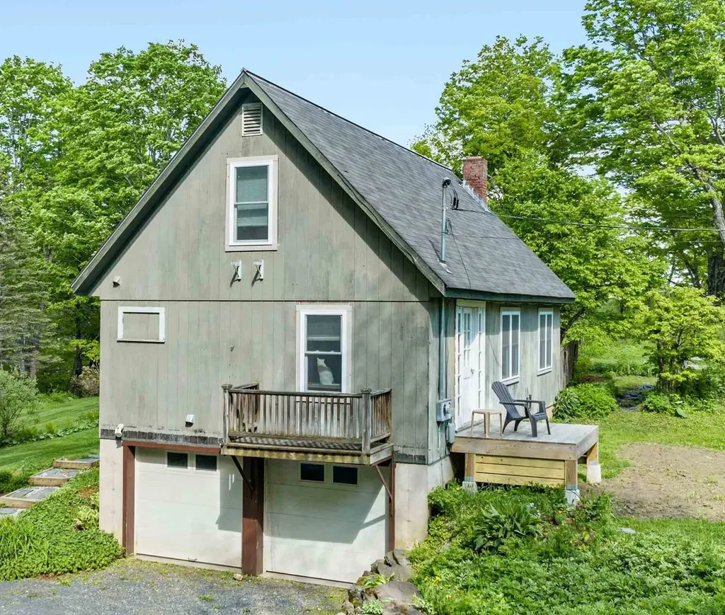 2818 Route 65 Brookfield VT 05036