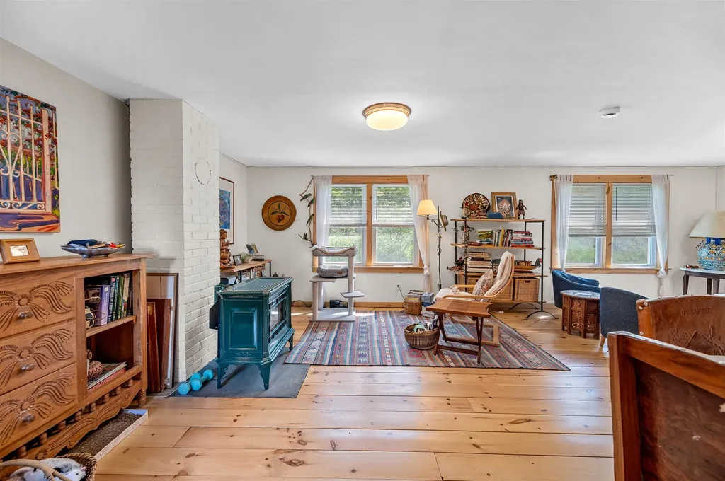 2818 Route 65 Brookfield VT 05036