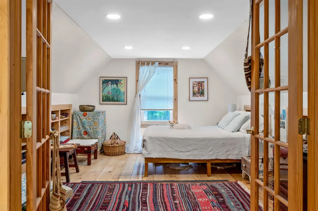 2818 Route 65 Brookfield VT 05036