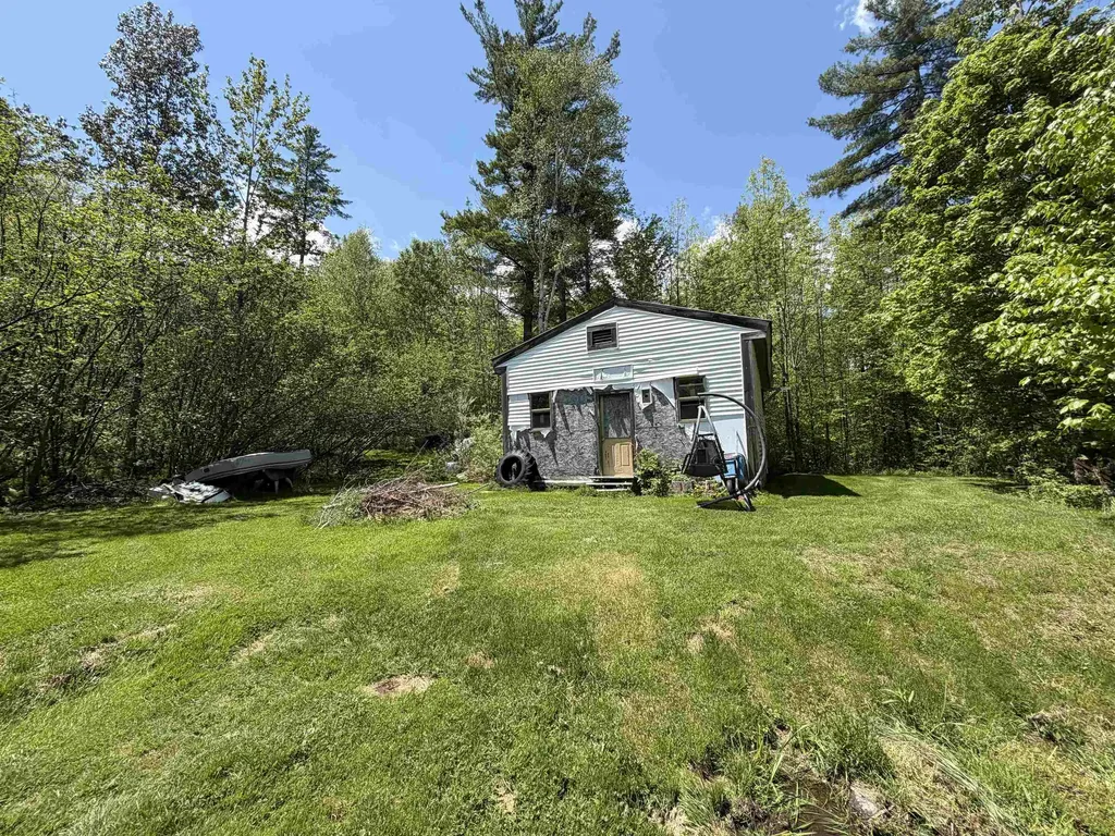 51 Barton Road Piermont NH 03779