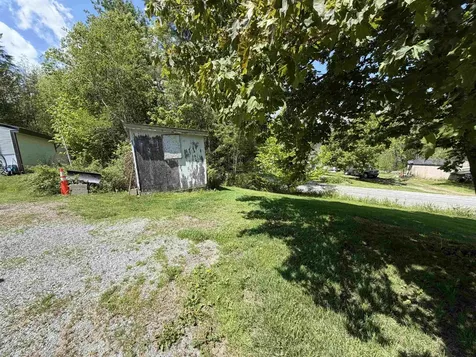 51 Barton Road Piermont NH 03779
