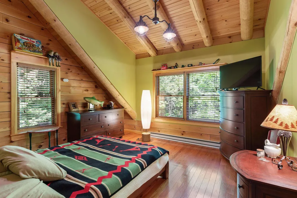 25 Goodhue Hill Road Enfield NH 03784