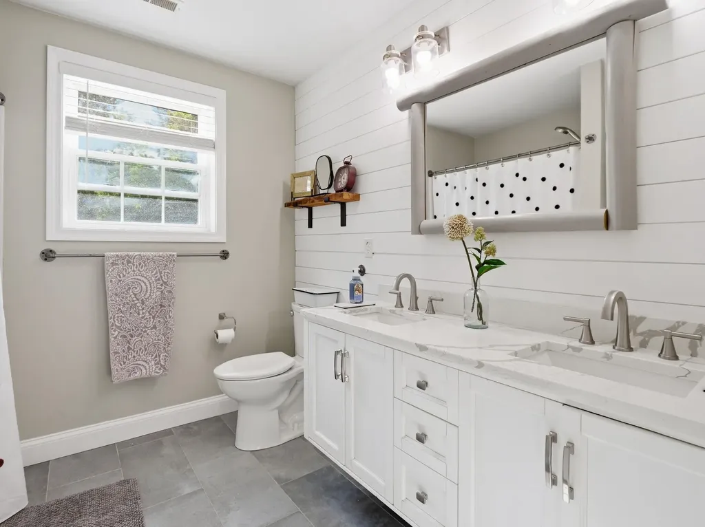 11 Bancroft Circle Mont Vernon NH 03057