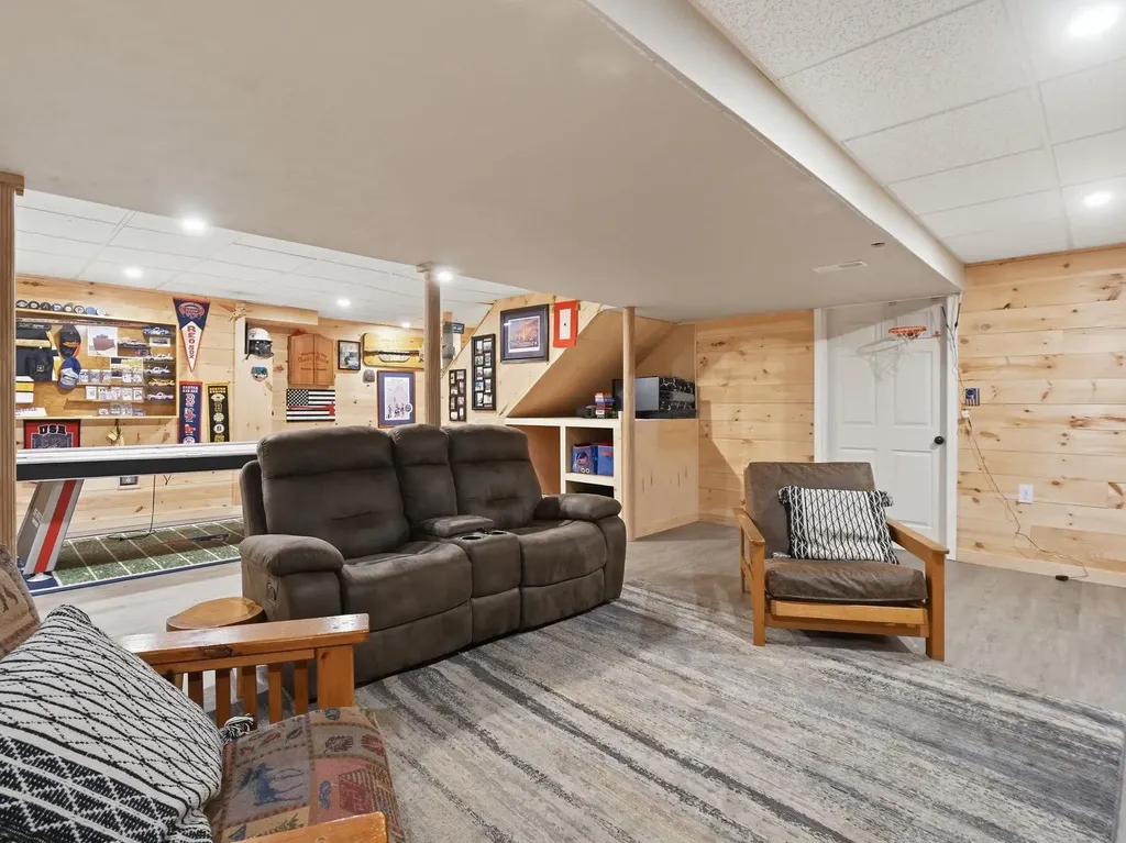 11 Bancroft Circle Mont Vernon NH 03057