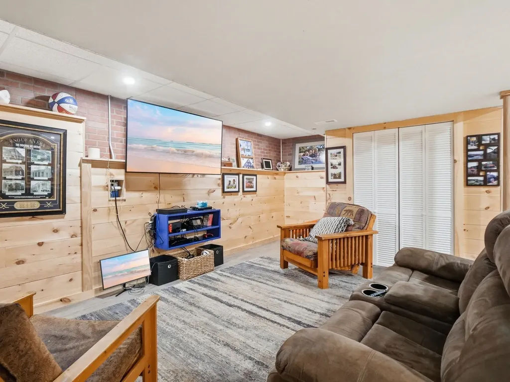 11 Bancroft Circle Mont Vernon NH 03057