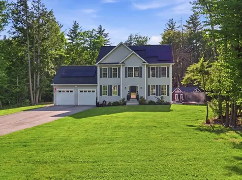 11 Bancroft Circle Mont Vernon NH 03057