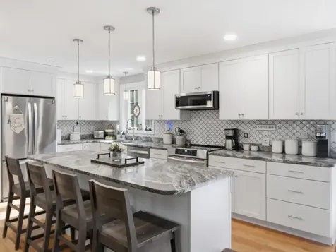 11 Bancroft Circle Mont Vernon NH 03057