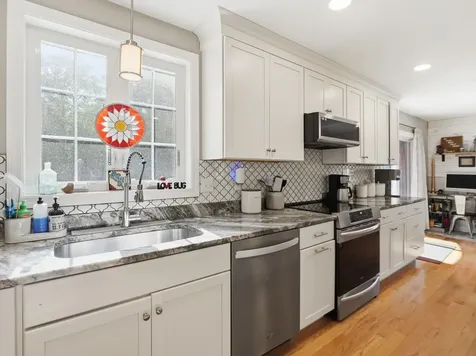 11 Bancroft Circle Mont Vernon NH 03057