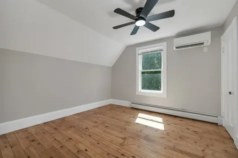 11 Grove Street Derry NH 03038