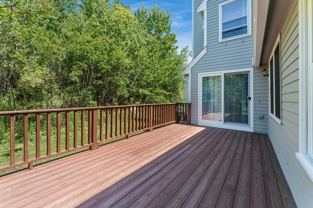 353 Winding Pond Road Londonderry NH 03053