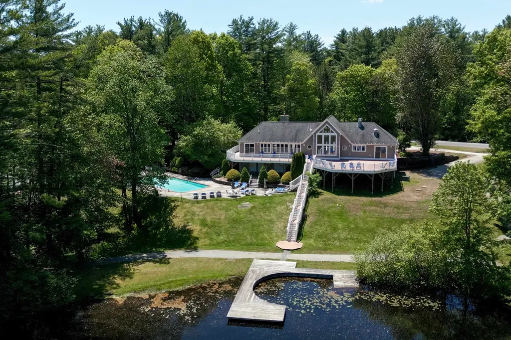 353 Winding Pond Road Londonderry NH 03053