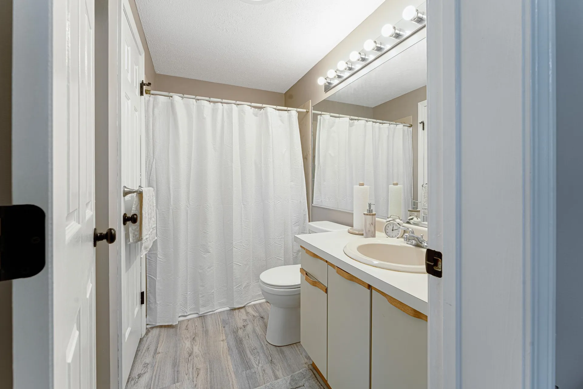 353 Winding Pond Road Londonderry NH 03053