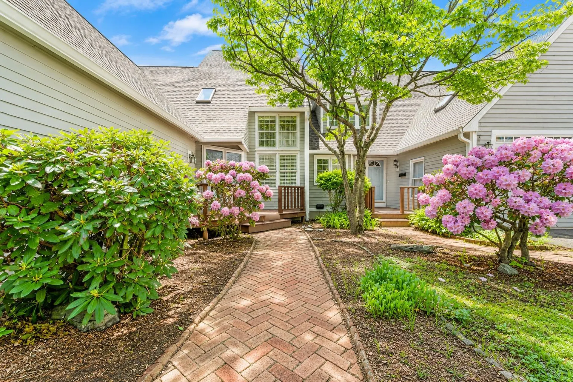 353 Winding Pond Road Londonderry NH 03053