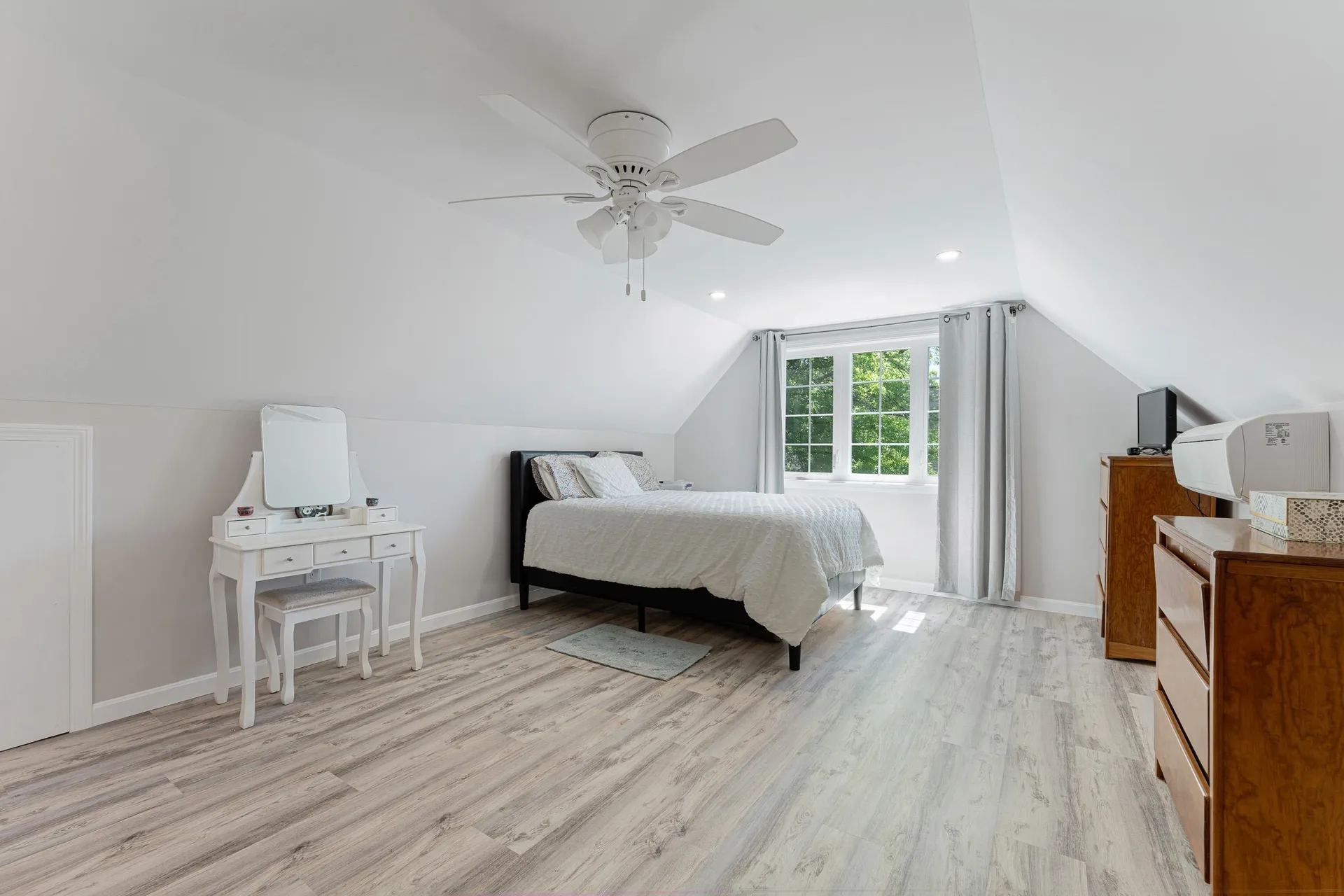 353 Winding Pond Road Londonderry NH 03053