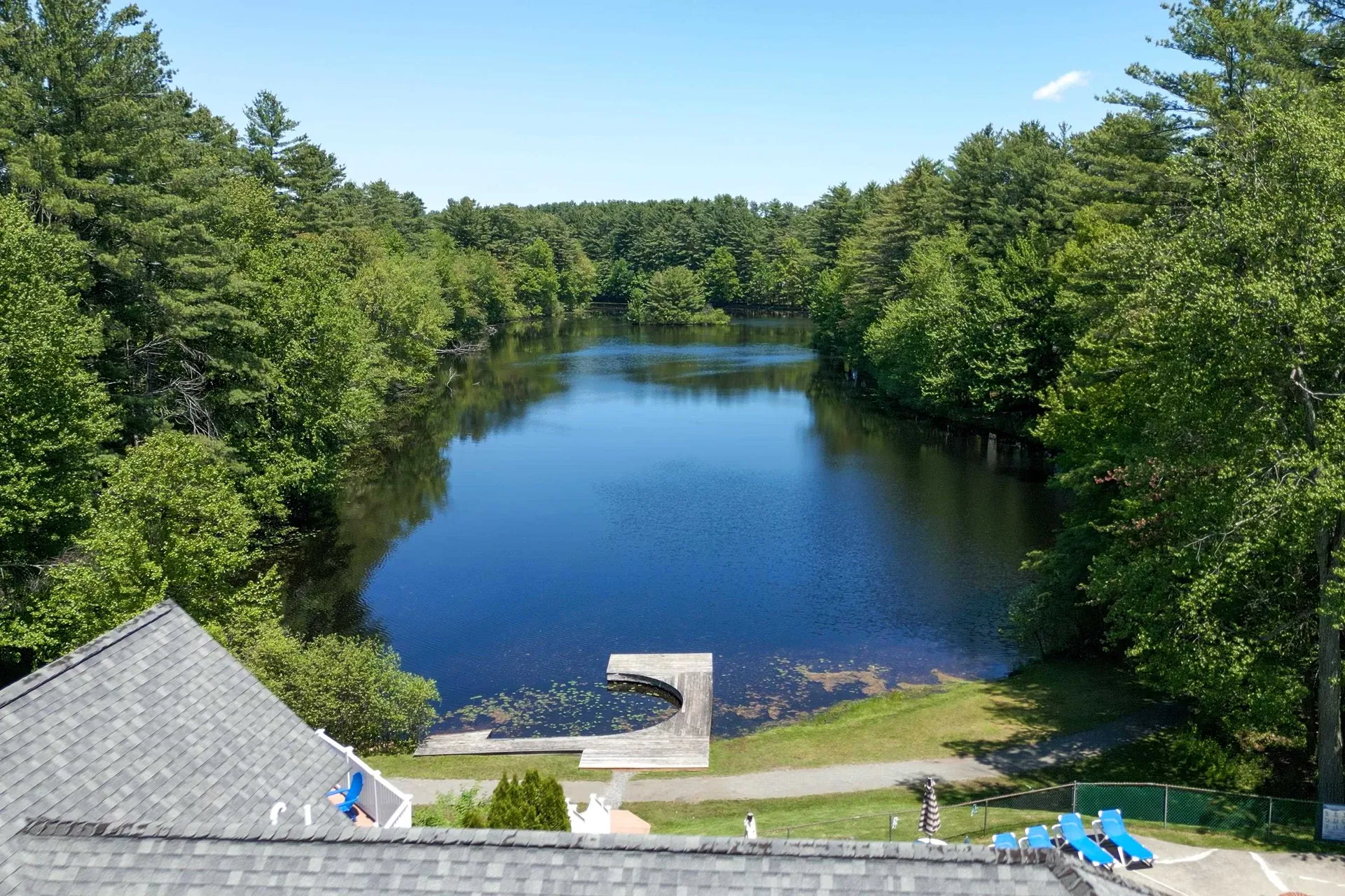 353 Winding Pond Road Londonderry NH 03053