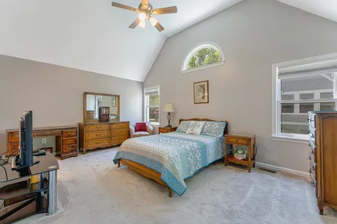 353 Winding Pond Road Londonderry NH 03053
