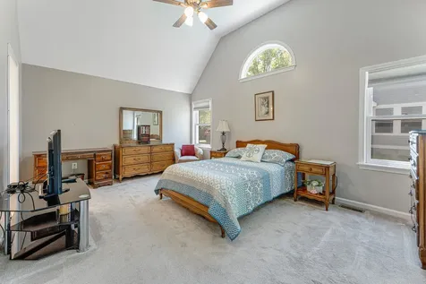 353 Winding Pond Road Londonderry NH 03053