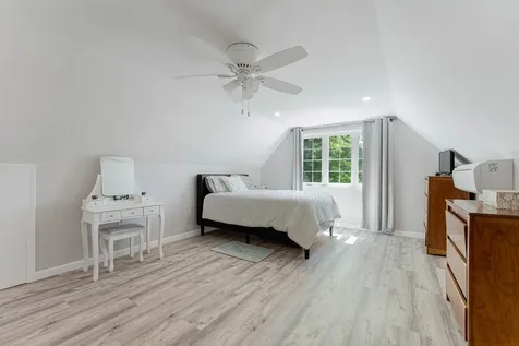 353 Winding Pond Road Londonderry NH 03053