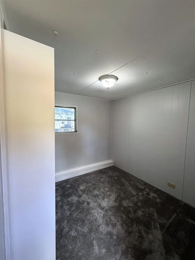 10 Sherman Drive Boscawen NH 03303