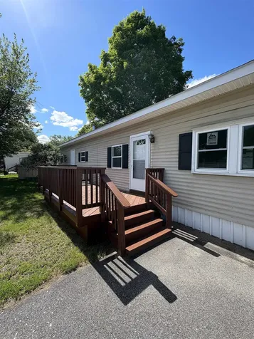 10 Sherman Drive Boscawen NH 03303