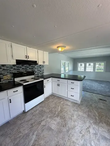 10 Sherman Drive Boscawen NH 03303