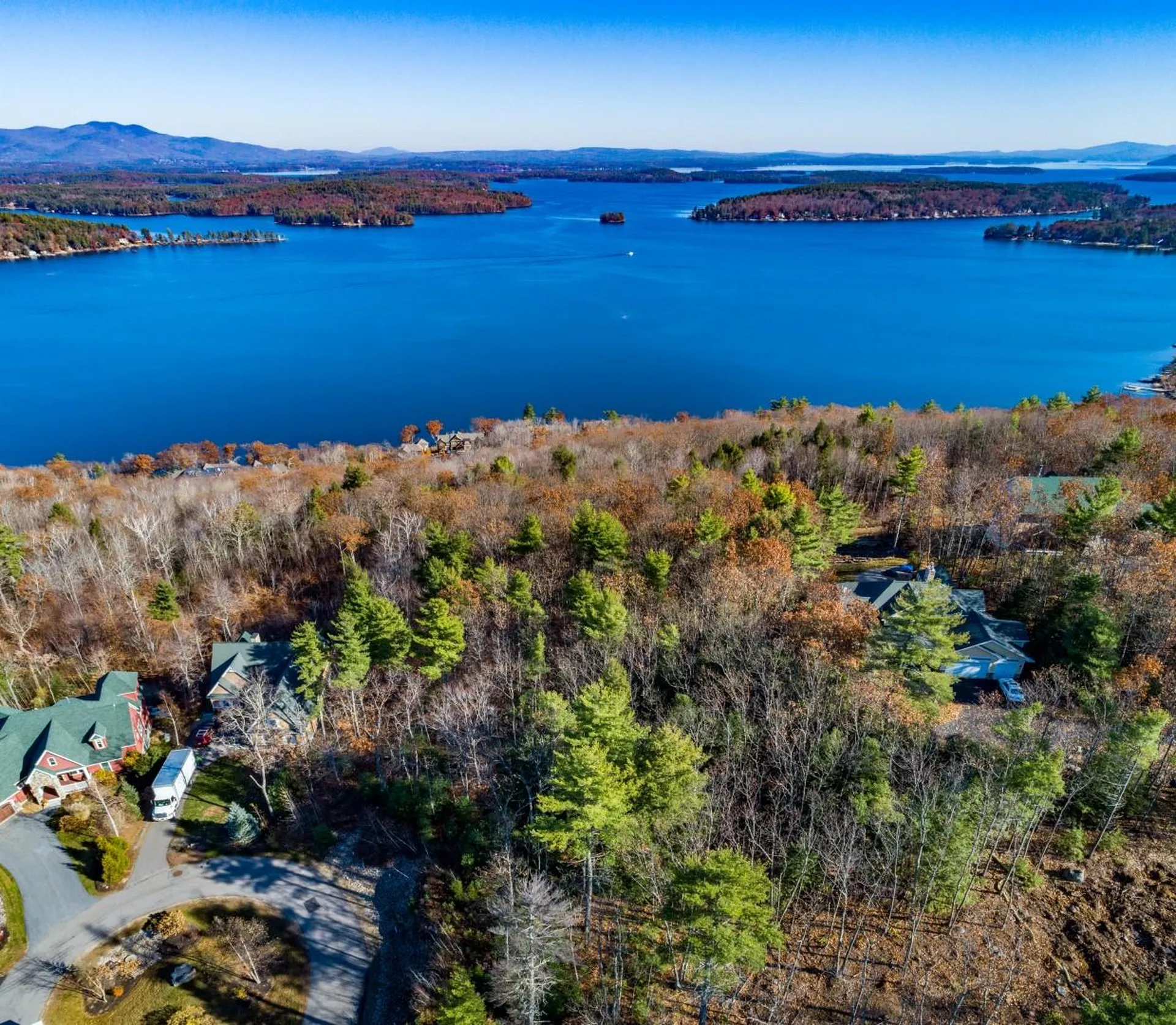 51 Commanders Helm Road Laconia NH 03246