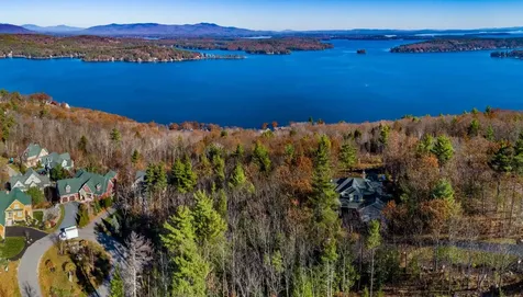 51 Commanders Helm Laconia NH 03246