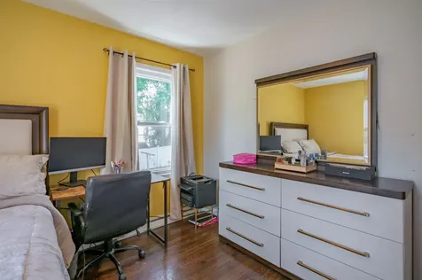 52 Watson Street Nashua NH 03064