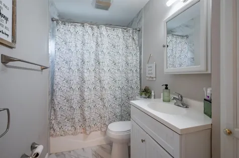 52 Watson Street Nashua NH 03064