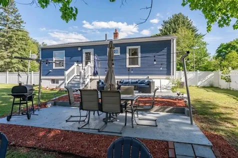 52 Watson Street Nashua NH 03064