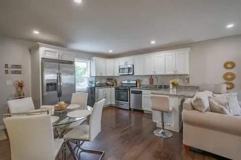 52 Watson Street Nashua NH 03064