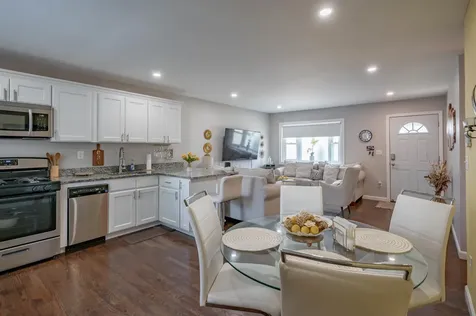 52 Watson Street Nashua NH 03064