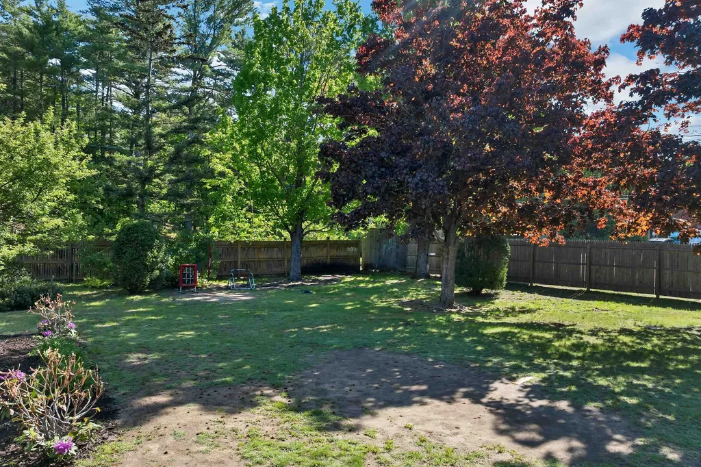 6 Cumberland Road Gilford NH 03249