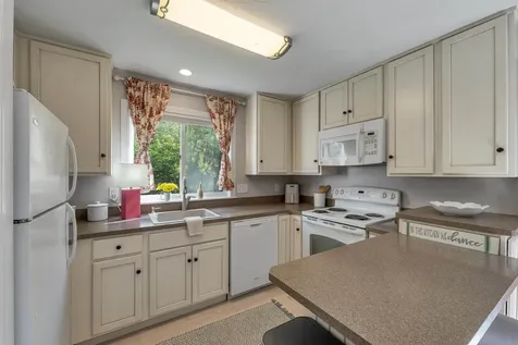 6 Cumberland Road Gilford NH 03249