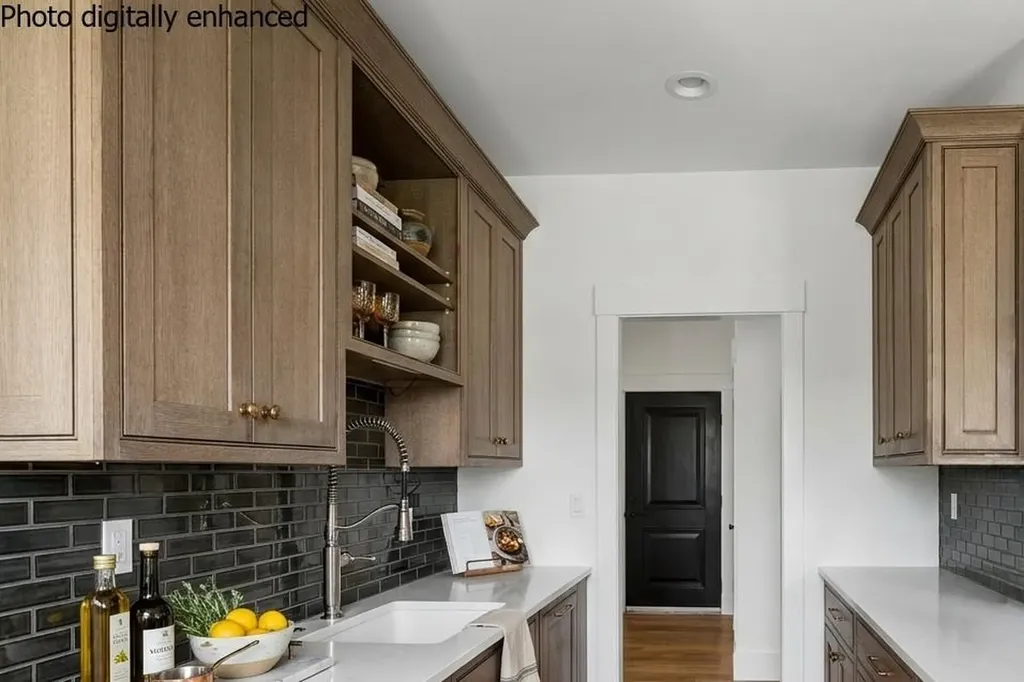 1 Cobtail Way Bedford NH 03110