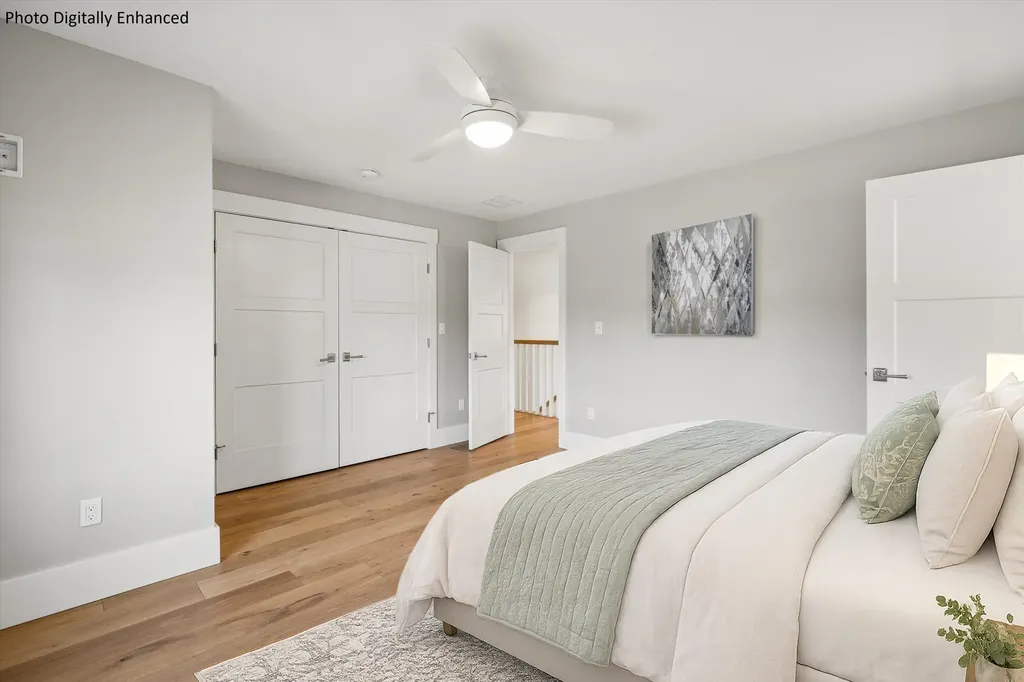 1 Cobtail Way Bedford NH 03110