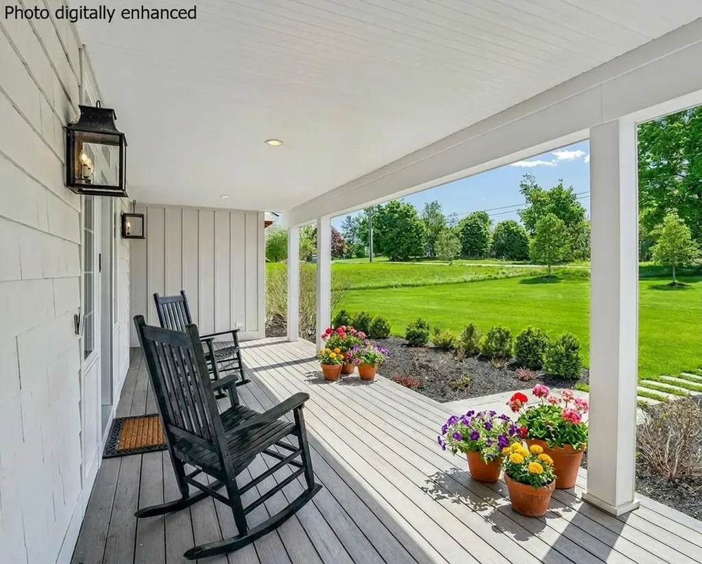 1 Cobtail Way Bedford NH 03110