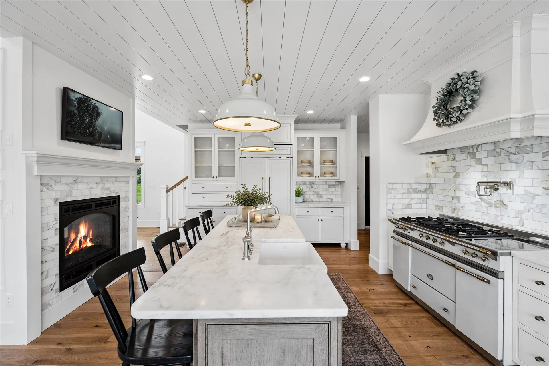 1 Cobtail Way Bedford NH 03110